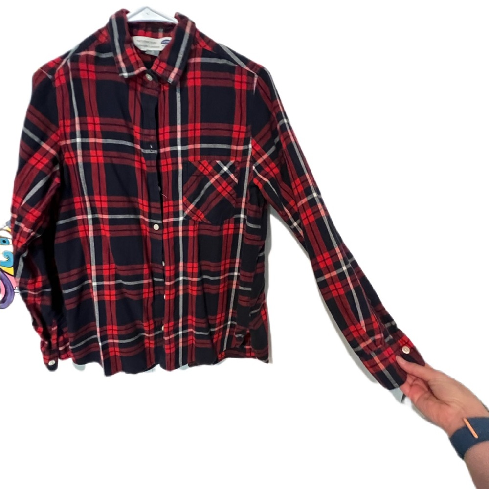 Old Navy Women’s Plaid Button Down Shirt - Red and Black